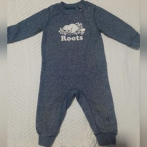 Baby Roots onesie. Blue Salt & Pepper. 12-18m